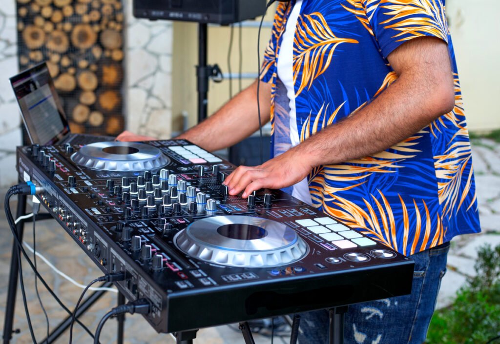 Indoor DJ Service Event in Fresno, CA